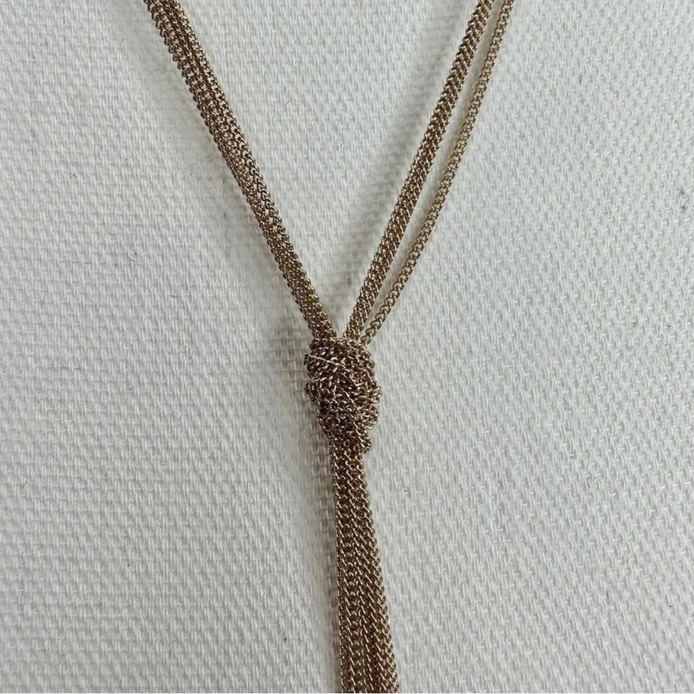 NEW Whimsical Mauve Mixed Stones & Chain Knotted Tassel Necklace - Picture 3 of 8